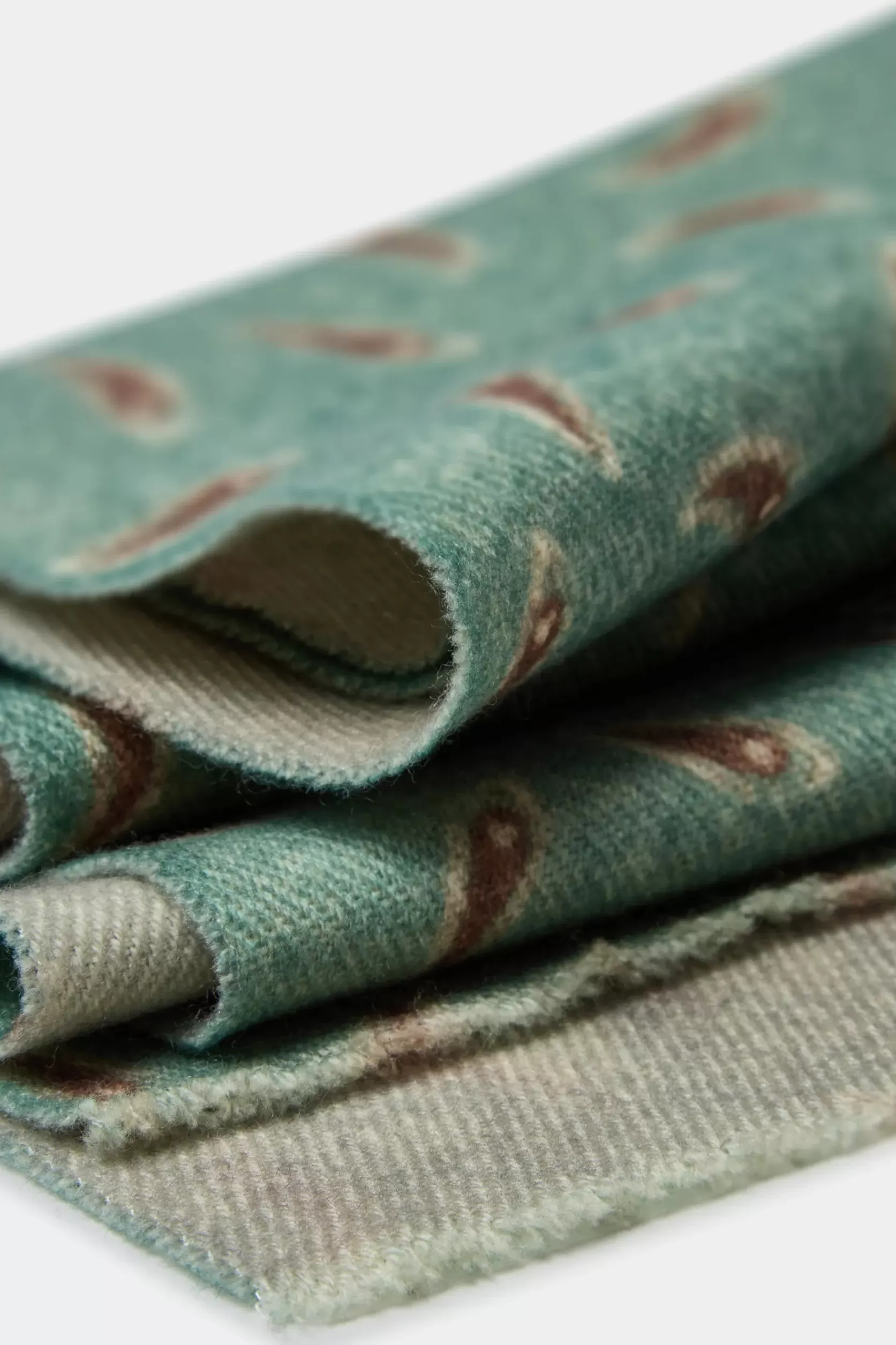Écharpe Réversible En Cachemire Sauge - Made In Italy>Pini Parma Hot